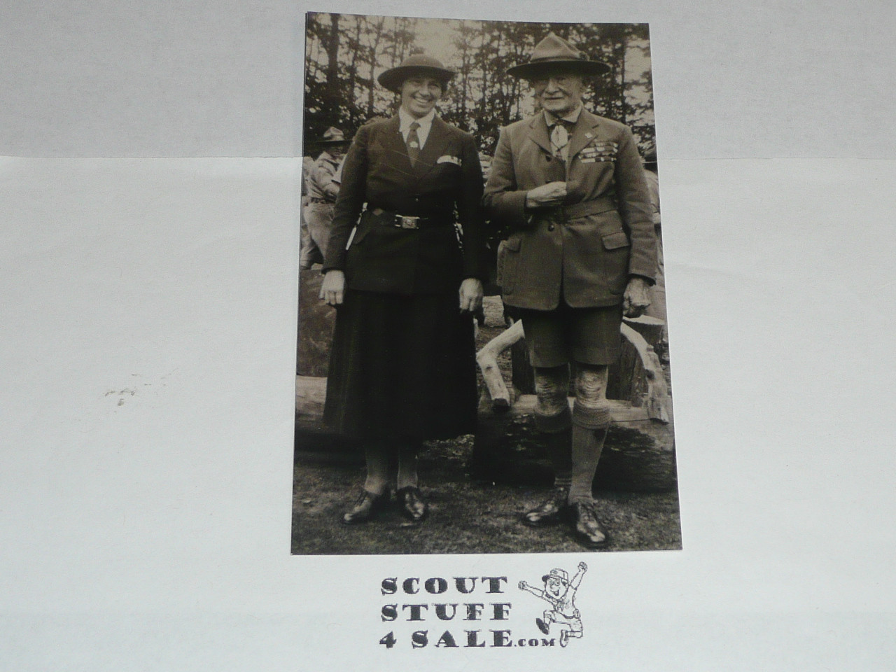 Postcard of  Lord Baden Powell and Olave Baden-Powell