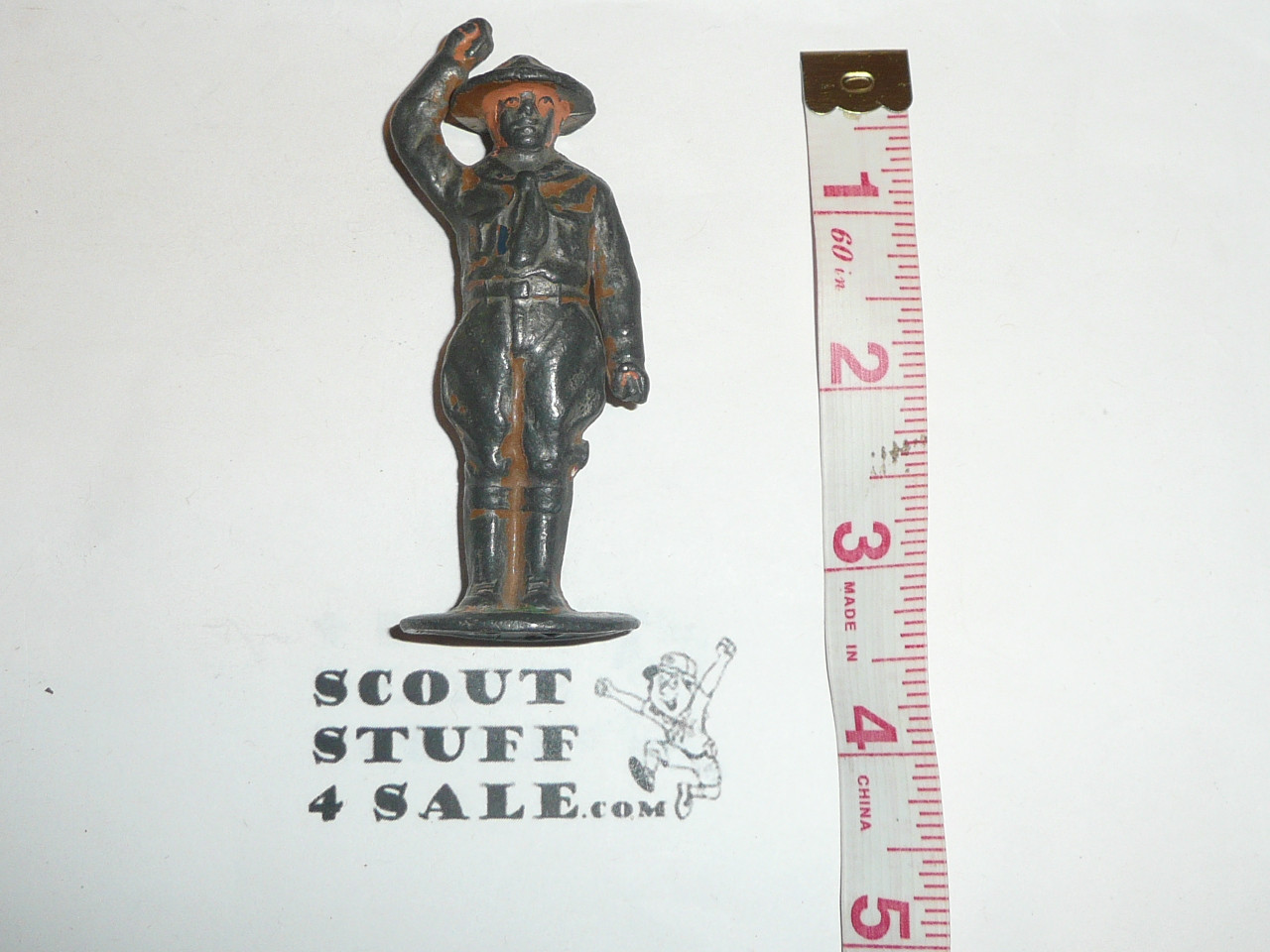 1920's Vintage Barclay Boy Scout Signaling lead Figure, heavy wear to paint and no flags