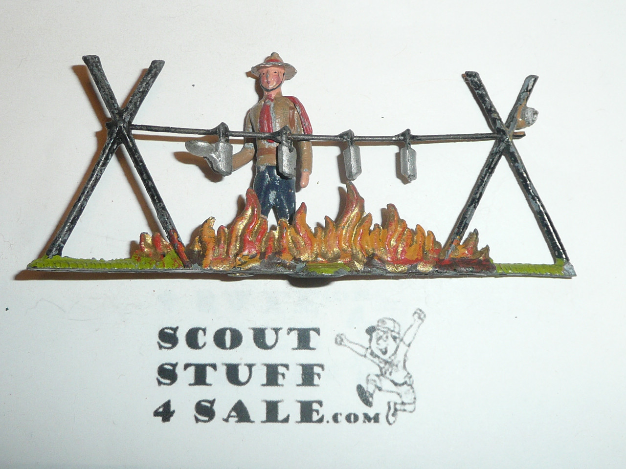 VINTAGE Set Lead Boy Scout Figurine / Toys, Painted Cook Fire Scene item