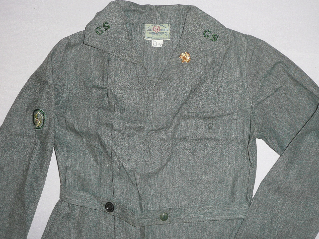 1930's Girl Scout Uniform with Insignia, Size 12, GSH25