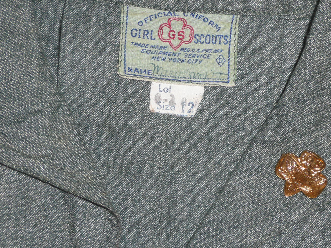 1930's Girl Scout Uniform with Insignia, Size 12, GSH25