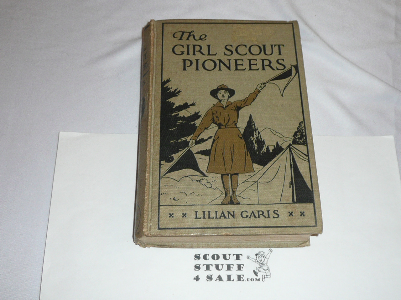 1920 The Girl Scouts Pioneers, Story Book