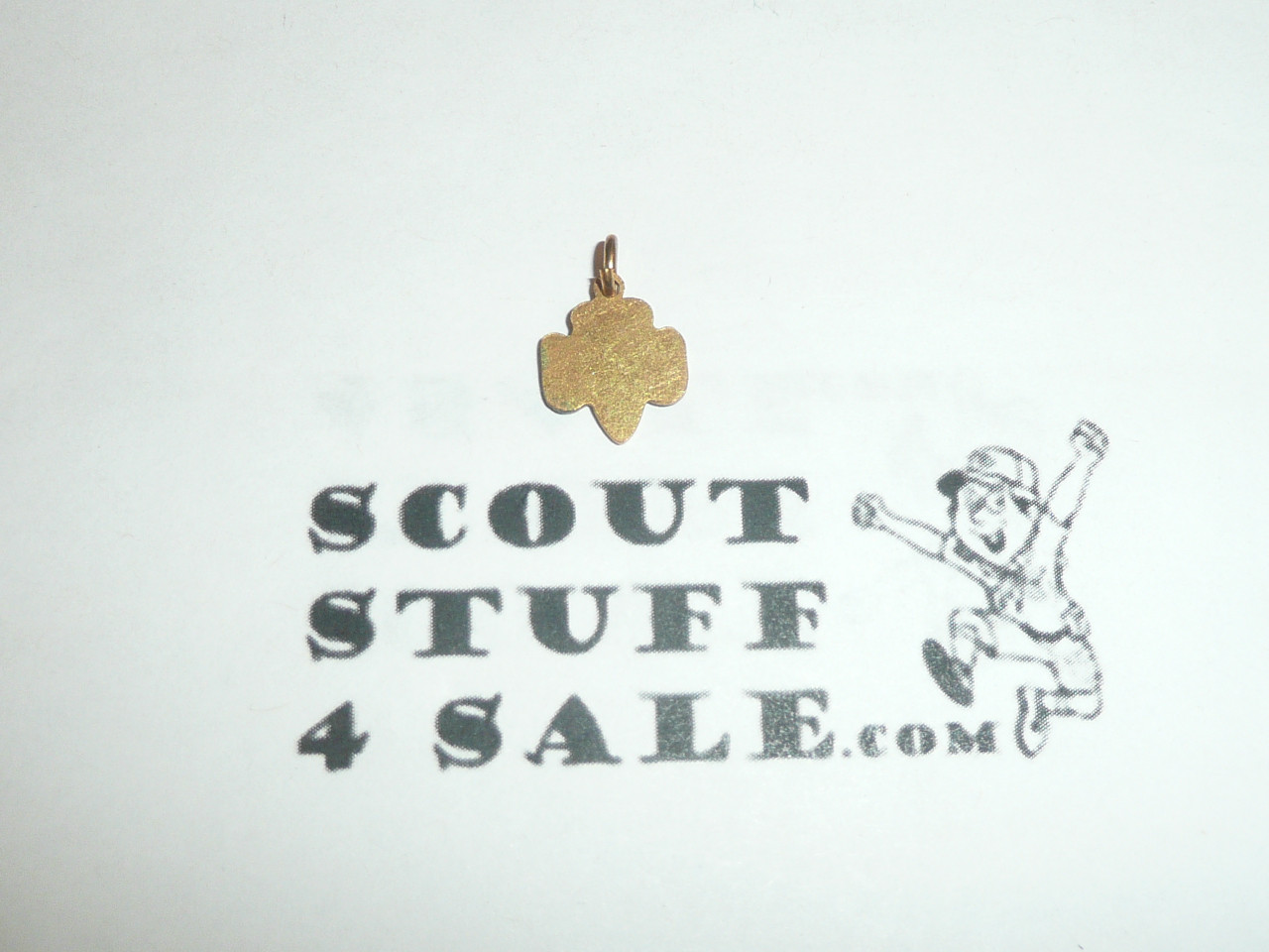Girl Scout Charm, gold, HC38
