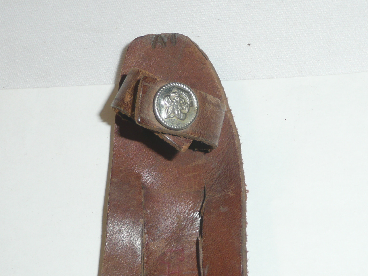 Boy Scout Sheath Knife with leather Sheath, Manufactured by Western, used (PAT2)