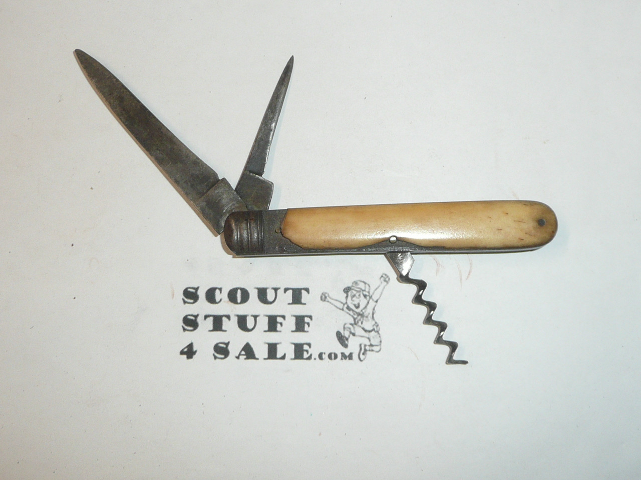 Vintage Bone Handle Knife, used (PAT10)
