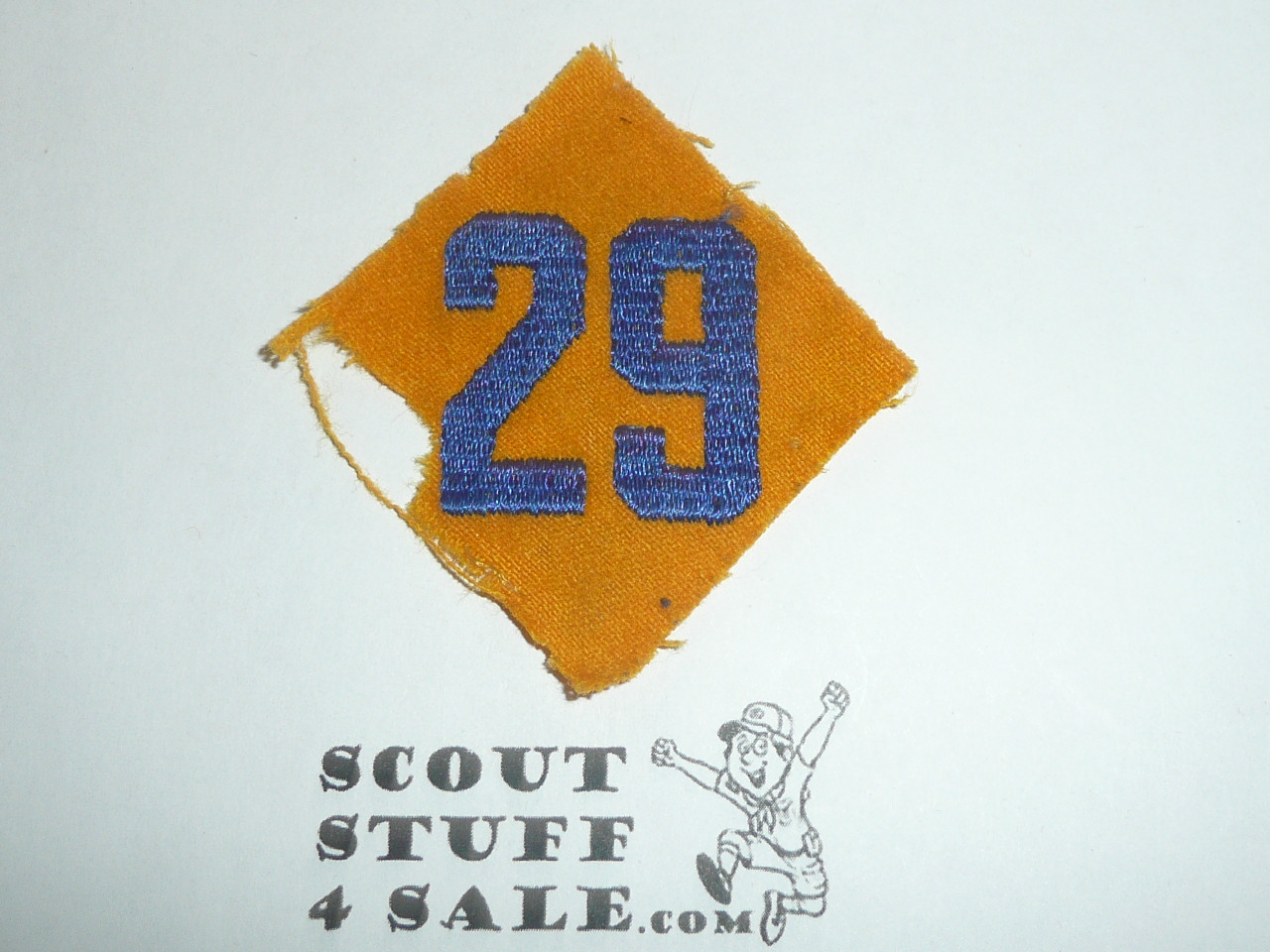 Old Felt Cub Scout Felt Diamond Unit Number 29 Patch, lite use with mothing