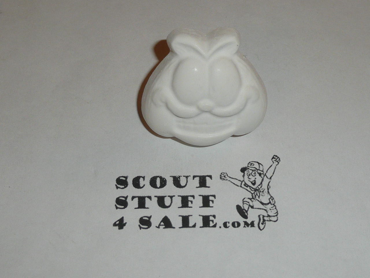Garfield Face Plaster Neckerchief Slide, unpainted, Great for Cub or Boy Scout Project