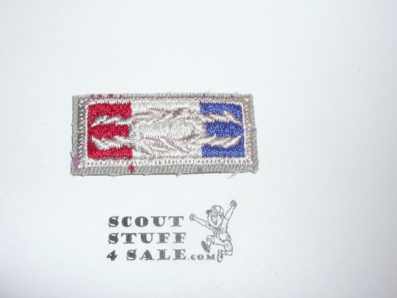 Explorer Award Knot (Silver, Gold), 1954-current, sewn