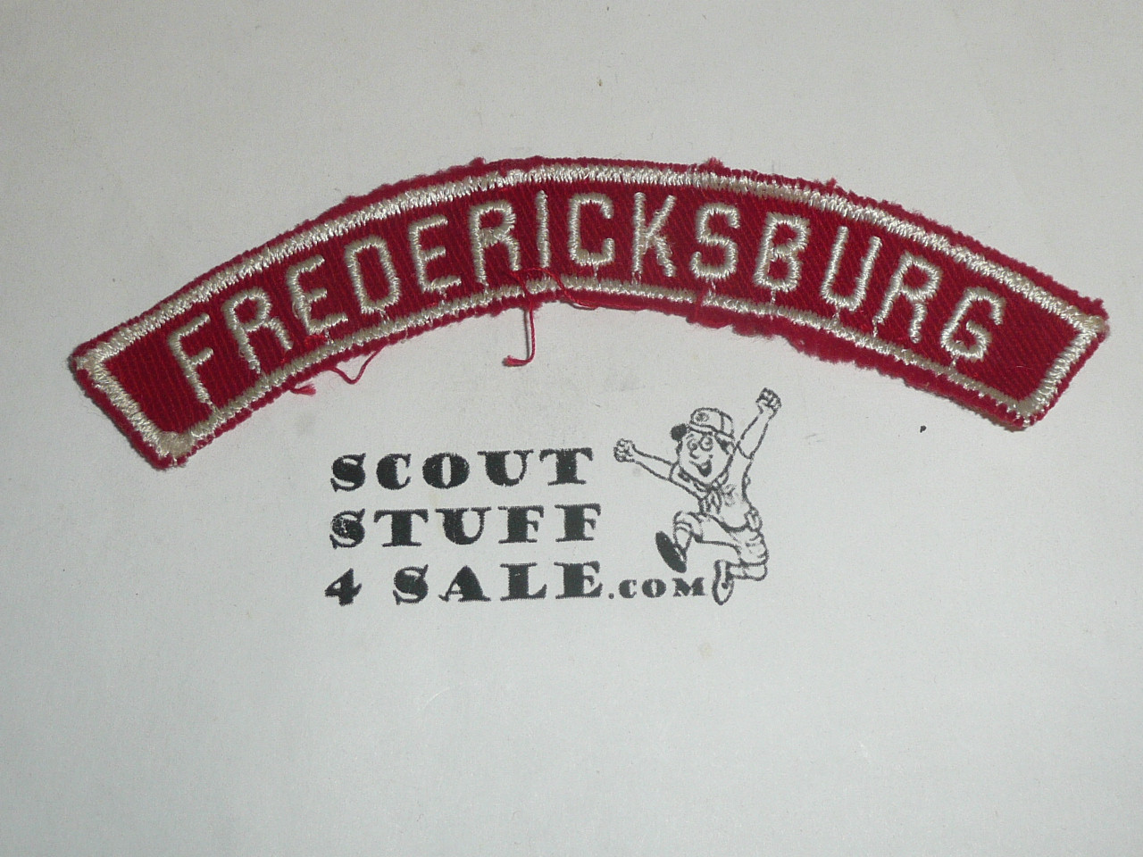 FREDERICKSBURG Red and White Community Strip, used