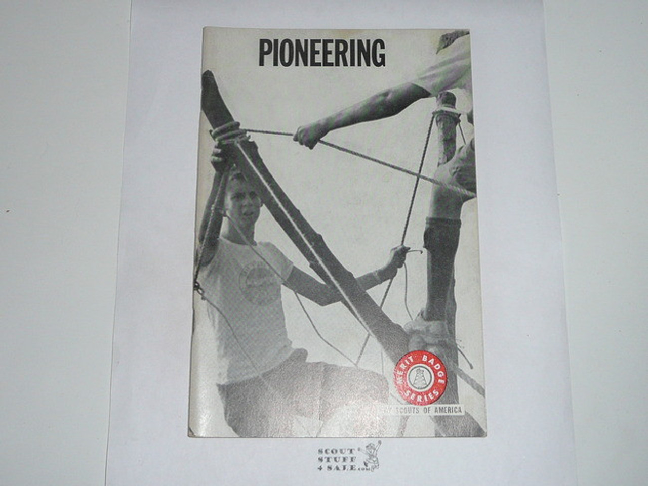 Pioneering Merit Badge Pamphlet, Type 7, Full Picture, 2-72 Printing