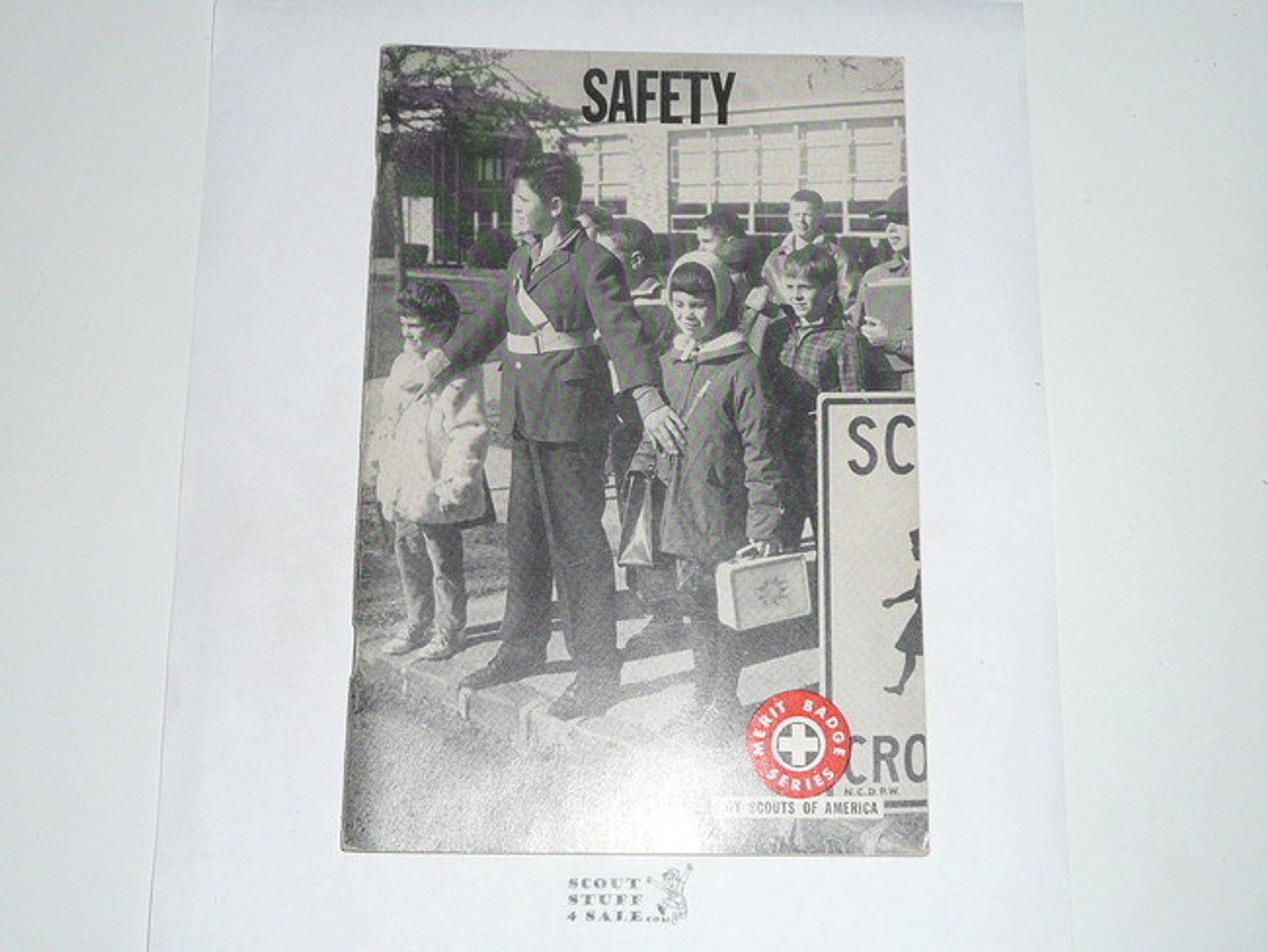 Safety Merit Badge Pamphlet, Type 7, Full Picture, 6-67 Printing