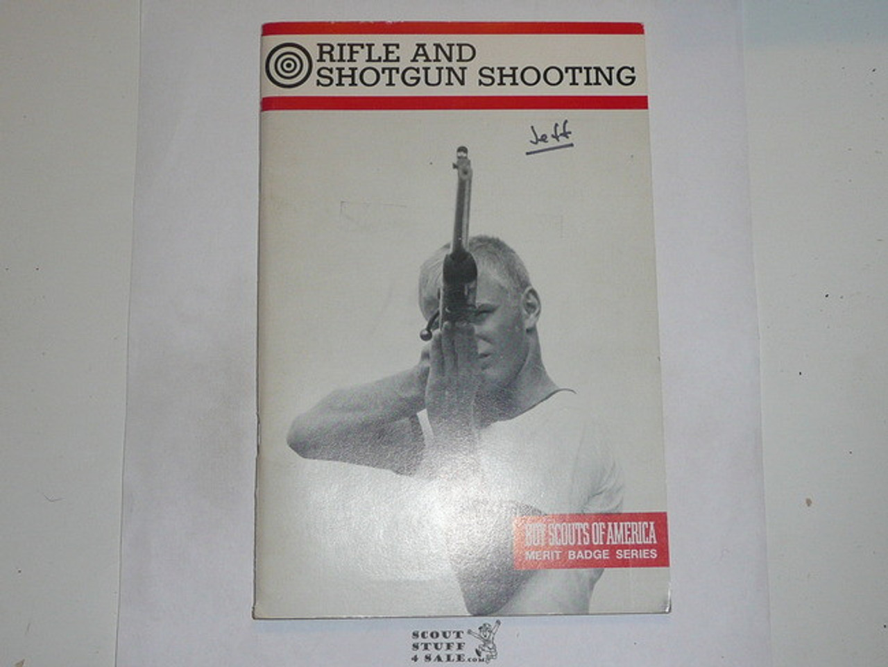 Rifle and Shotgun Shooting Merit Badge Pamphlet, Type 9, Red Band Cover, 6-86 Printing