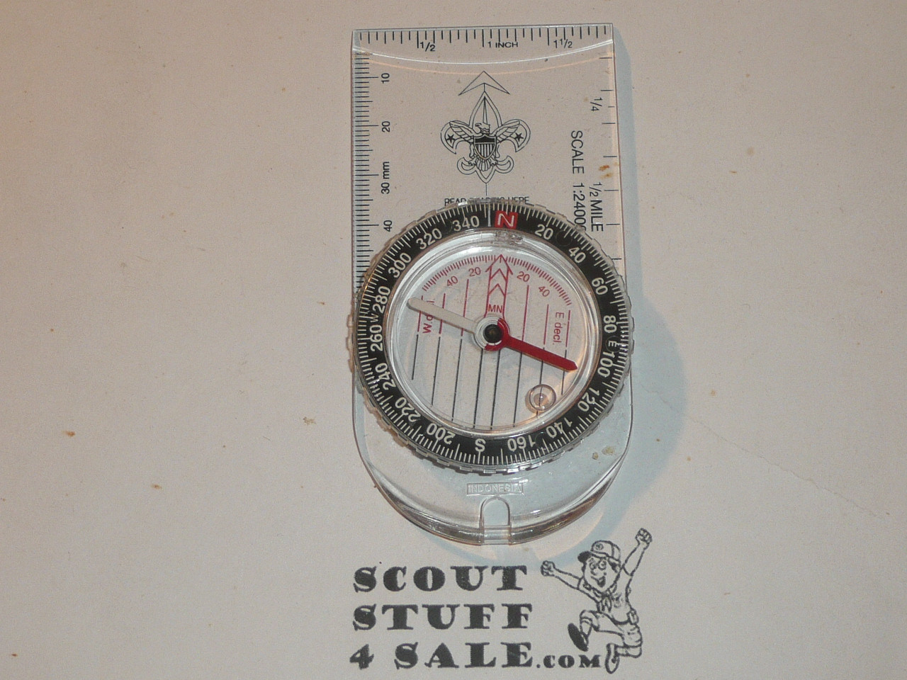 1980's Official Boy Scout Compasss, Like new, small air bubble