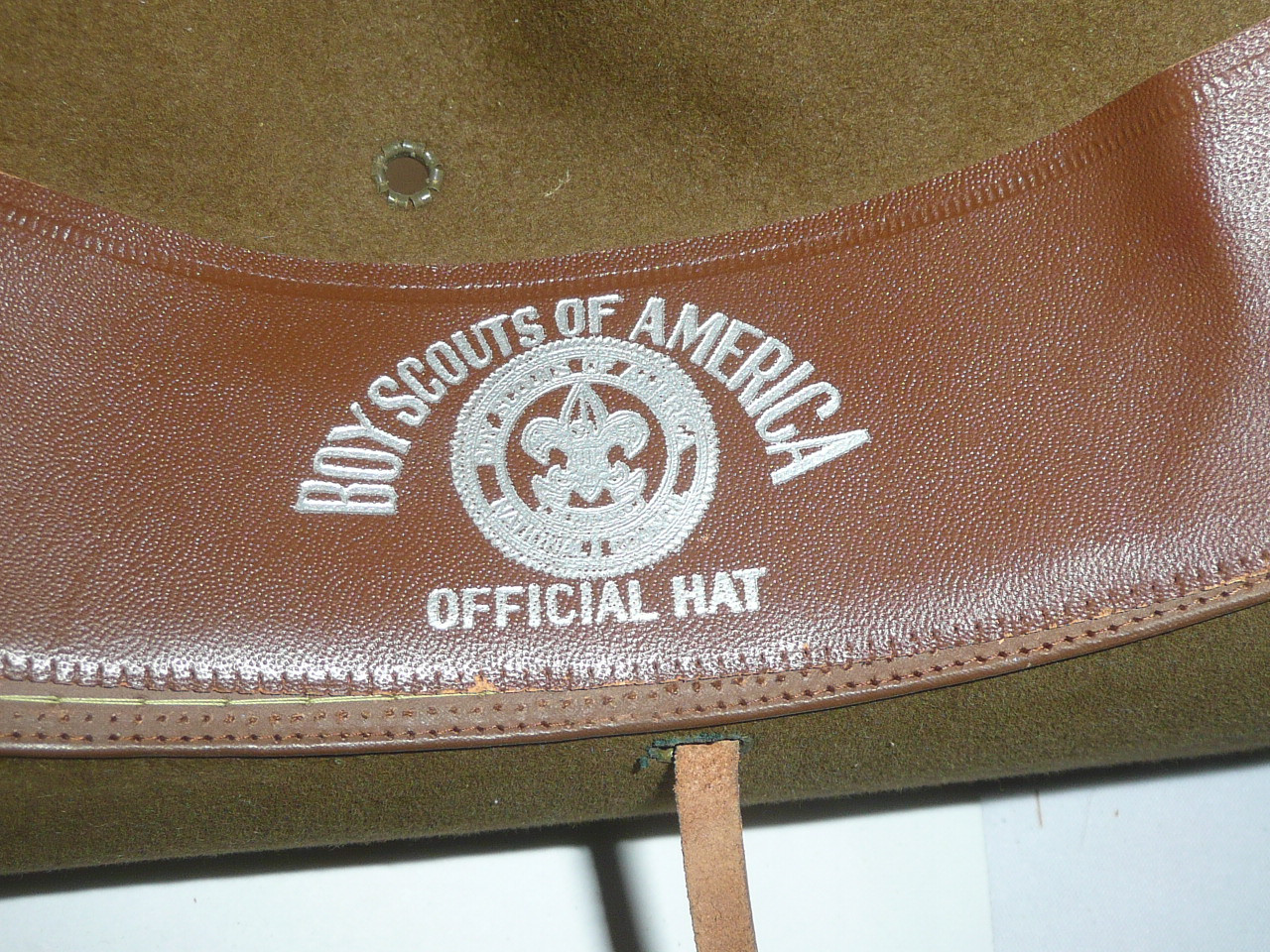 Official Boy Scout "Scout Master"Campaign Hat (Smokey the Bear hat), has storage board, Like new but internal leather band is separating from stiching