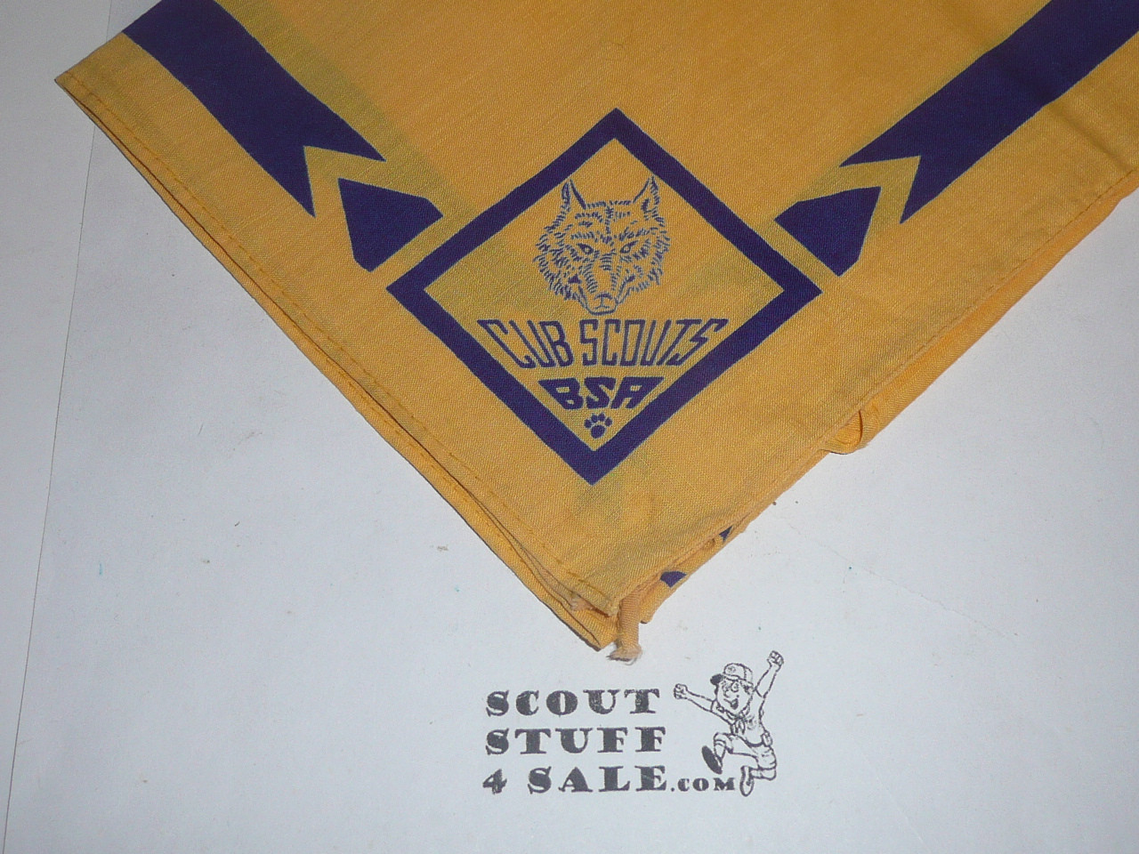 BSA National Supply Cub Scouts Neckerchief, BSA, lite imprint Wolf