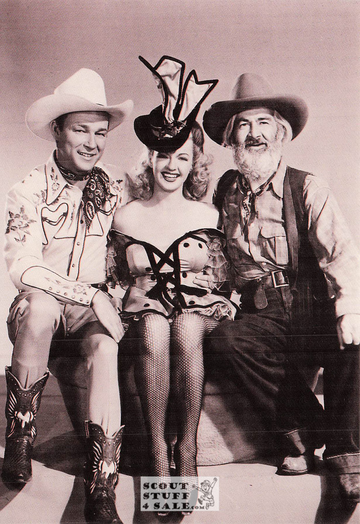 Roy Rogers Dale Evans & Gabby Hayes Postcard by Classico/Ludlow #136-460