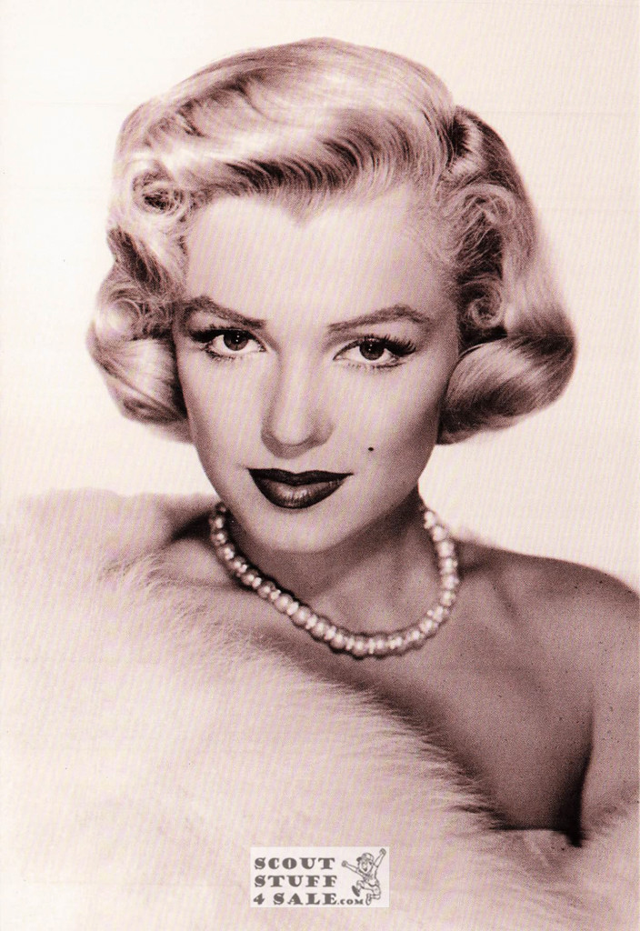 Marilyn Monroe Black/White Postcard by Classico San Francisco #136-625