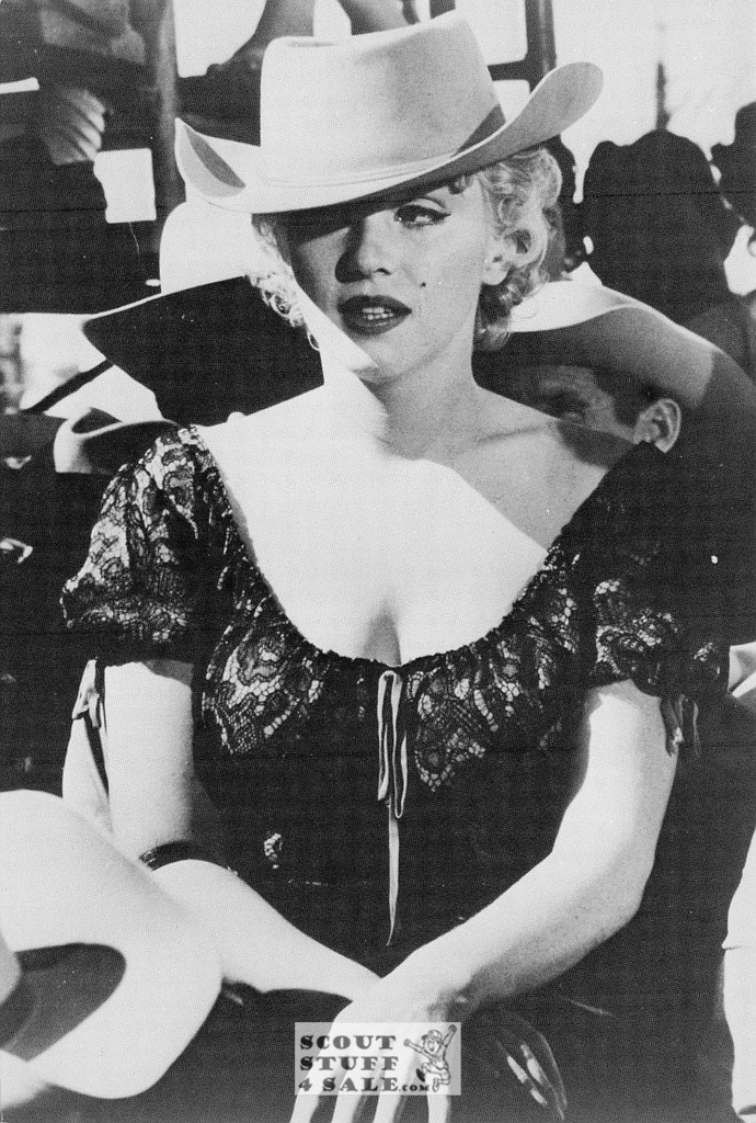 Marilyn Monroe Bus Stop Postcard by Classico San Francisco #232-039