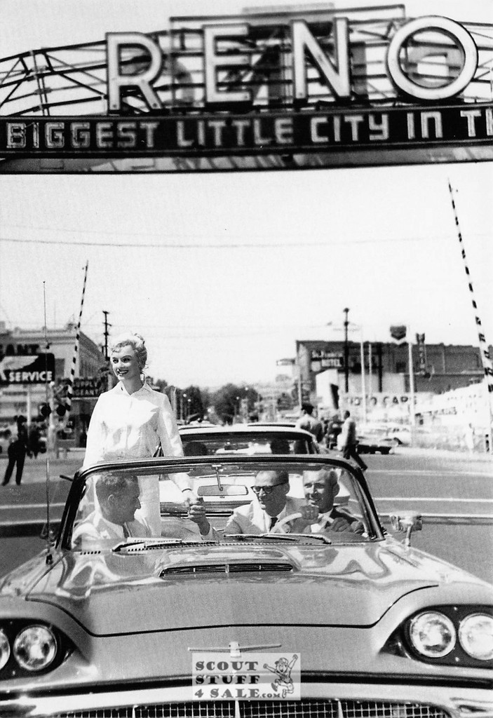 Marilyn Monroe Postcard by Classico San Francisco #232-320