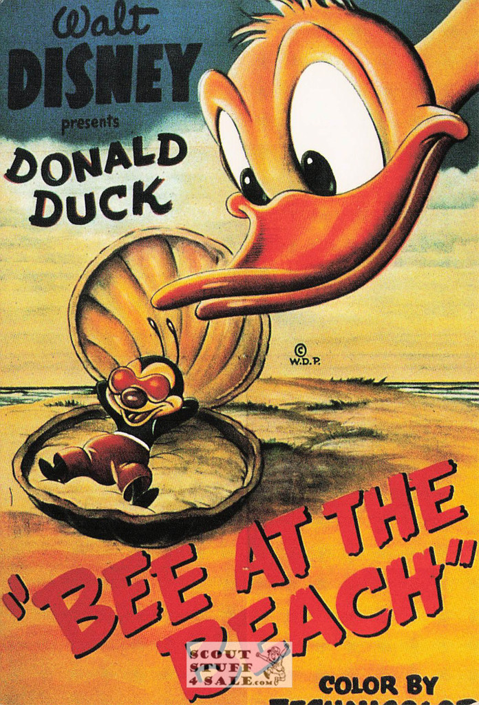 Donald Duck "Bee at the Beach" Walt Disney Cartoon Postcard Classico #511-070