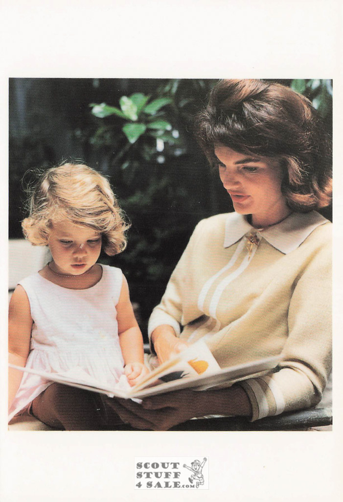 Jacqueline & Caroline Kennedy in Summer 1961 Postcard, Classico SF #548-008