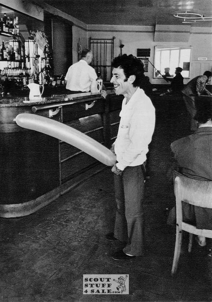 Roland Laboye Photography (1975) French Postcard, Editions Nugeron #CH43