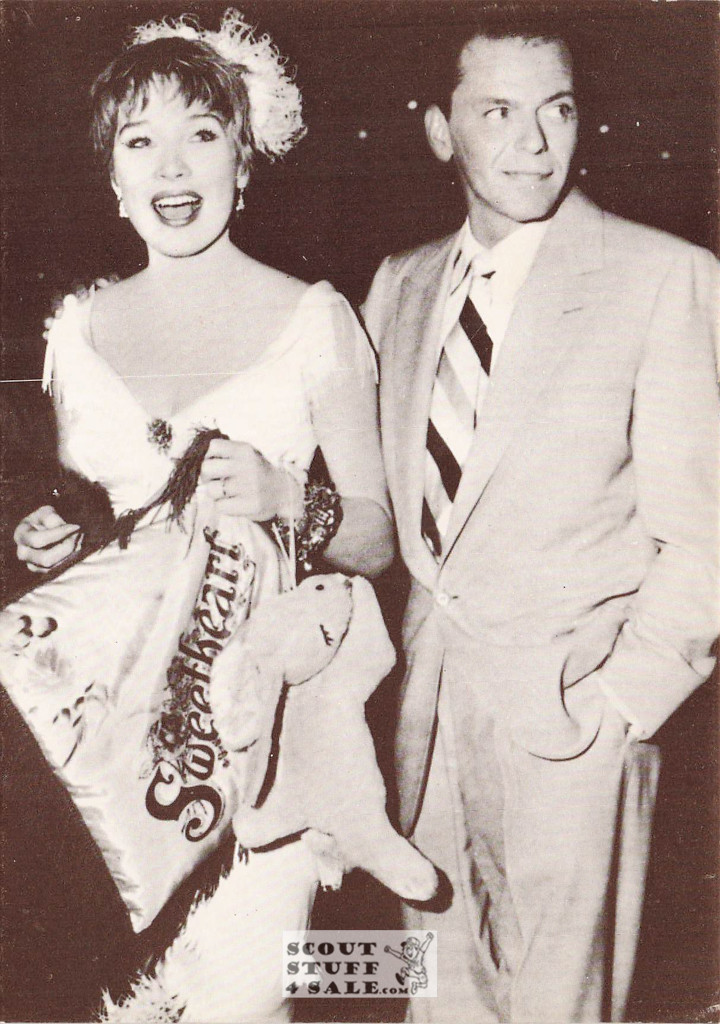 Frank Sinatra / Shirley McLaine Black/White French Movie Postcard, Nugeron #CP109