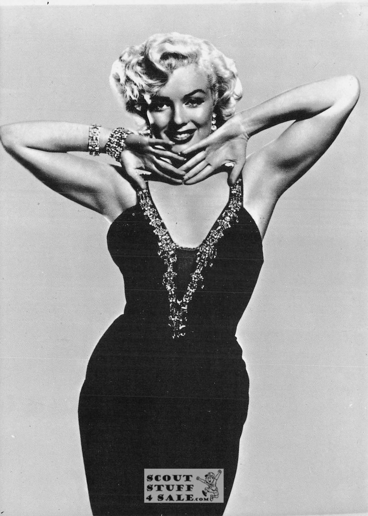 Marilyn Monroe Vintage Black/White French Postcard, Editions Nugeron #NBR9