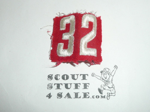 1930's Red Troop Numeral "32", felt, used
