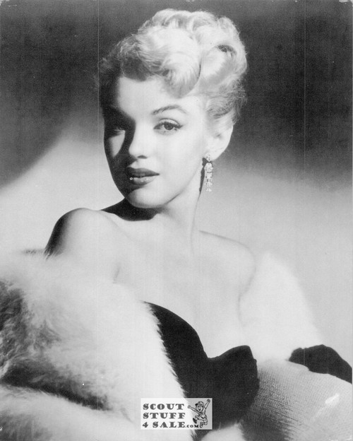 Marilyn Monroe Postcard by Classico SF #220-043, 8x10"