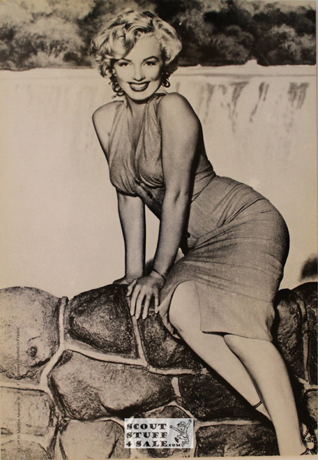 Marilyn Monroe Vintage French Poster, Editions Nugeron #AF11, 11x15.25"