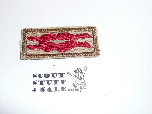 Honor Medal Knot on tan, 1983-current