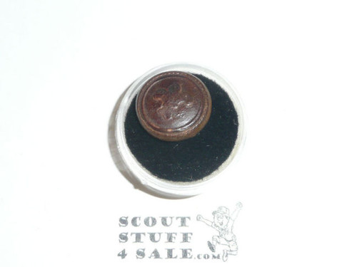 OLD 1910's British Boy Scout Uniform Button,  PC32