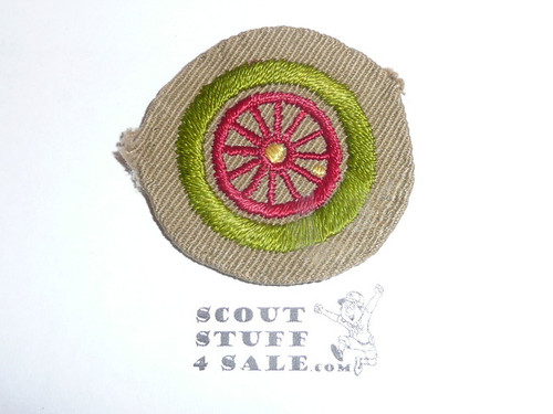Automobiling - Type B - Wide Crimped Bdr Tan Merit Badge (1934-1935), was sewn but in very good condition