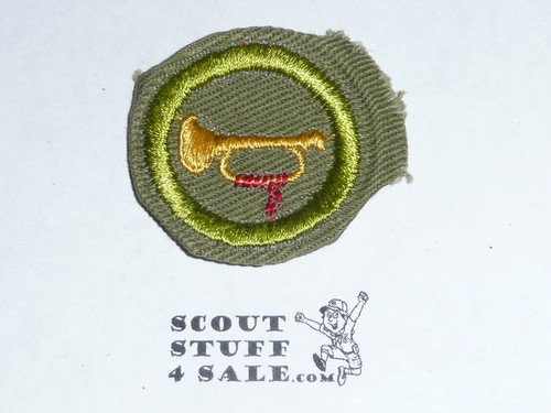 Bugling - Type E - Khaki Crimped Merit Badge (1947-1960)