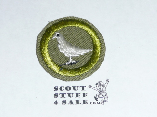 Pigeon Raising - Type E - Khaki Crimped Merit Badge (1947-1960)