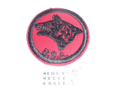 Wolf Patrol Medallion, Red Twill with plastic back, 1955-1971