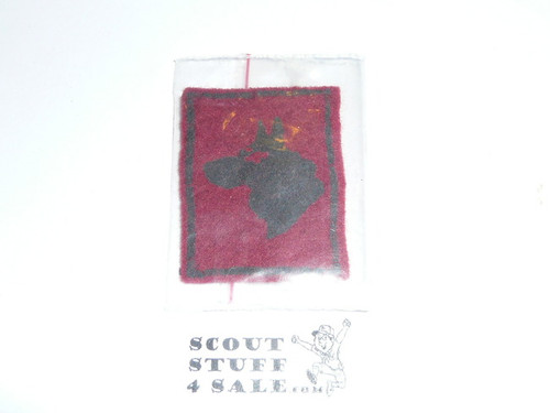 Wolf Patrol Medallion, Felt Rectangular, 1925-1926, Lt. Use