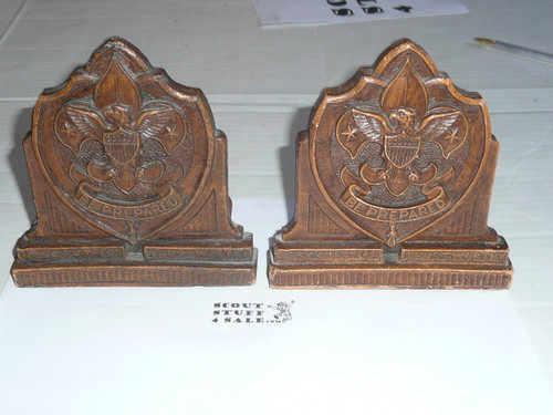 boy scout sorrocco pressed wood book ends, 5.25 wide by 5.25, shield type