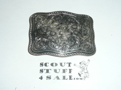 Ornate Silver color Belt Buckle, unsure of metal content, used