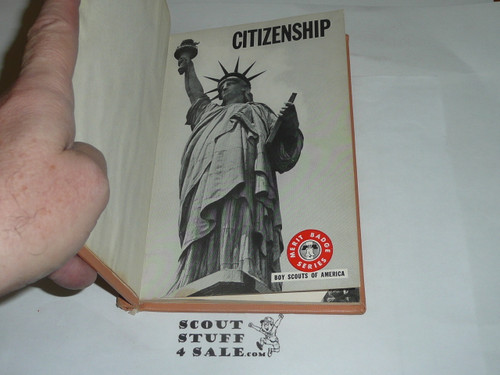 Citizenship Library Bound Merit Badge Pamphlet, Type 7, Full Picture, 11-67 Printing