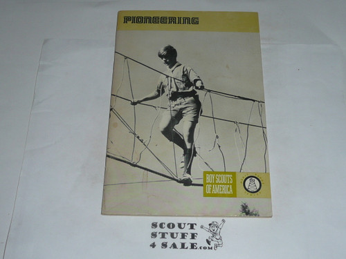 Pioneering Merit Badge Pamphlet, Type 8, Green Band Cover, 4-79 Printing