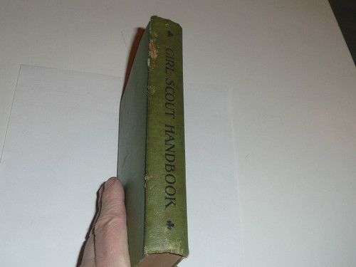 1933 Official Girl Scout Handbook, hardbound, 10-33 Printing, 1st printing of new edition, little spine damage