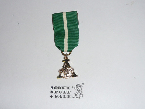 Scouter's Training Award Medal with Green/white Ribbon (A Design), 10k gold filled