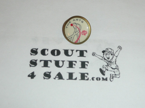 1970's Girl Scout Challenge of The Arts Pin