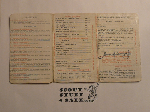 1932 Boy Scout Membership Card, with envelope, 3-fold, 7 signatures, expires March 1932, BSMC289