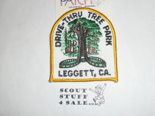 Vintage Drive-Through Tree Leggett CA Travel Souvenir Patch