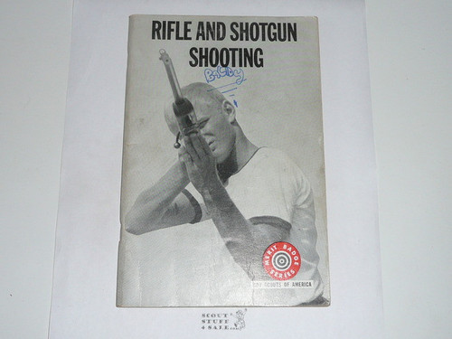 Rifle and Shotgun Shooting Merit Badge Pamphlet, Type 7, Full Picture, 2-68 Printing