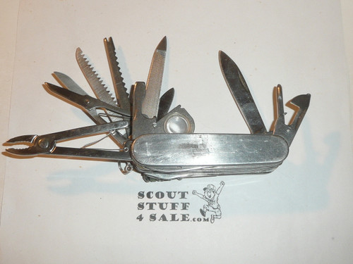 Multi tool Pocket Knife, Chinese Manufacturer, like new