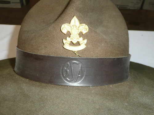 Official Boy Scout Campaign Hat with Hat Pin (Smokey the Bear hat), size 6, Like new